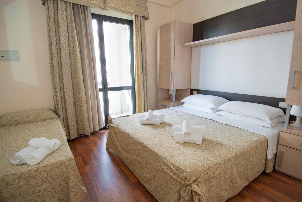 Hotel Baby B&B มิลาโน แมริตทิมา ภายนอก รูปภาพ