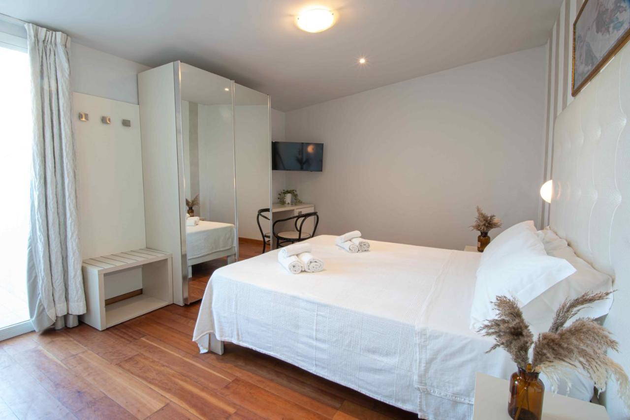 Hotel Baby B&B มิลาโน แมริตทิมา ภายนอก รูปภาพ