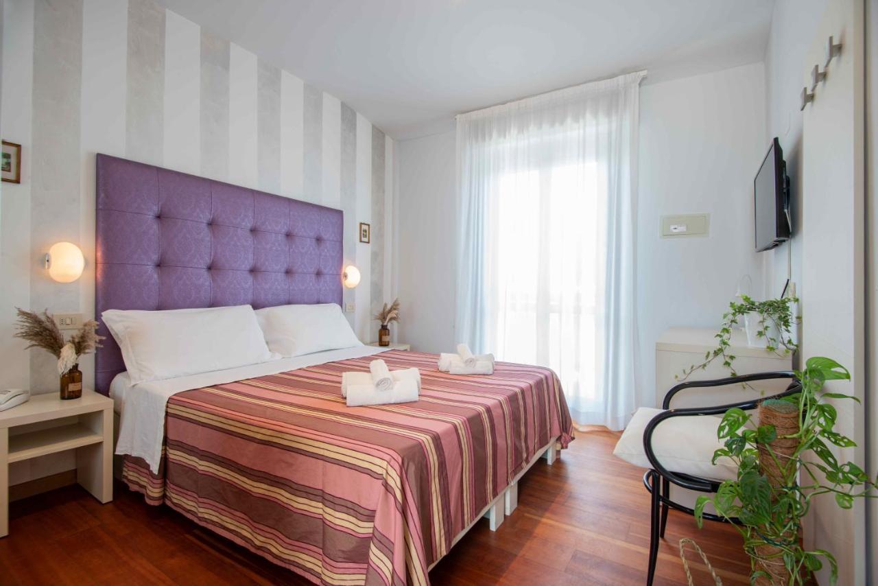 Hotel Baby B&B มิลาโน แมริตทิมา ภายนอก รูปภาพ