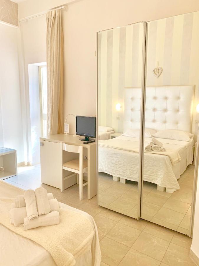 Hotel Baby B&B มิลาโน แมริตทิมา ภายนอก รูปภาพ