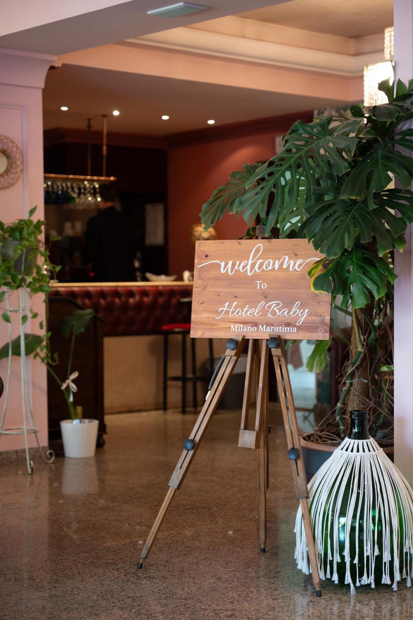 Hotel Baby B&B มิลาโน แมริตทิมา ภายนอก รูปภาพ