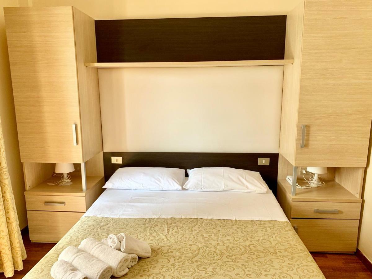 Hotel Baby B&B มิลาโน แมริตทิมา ภายนอก รูปภาพ